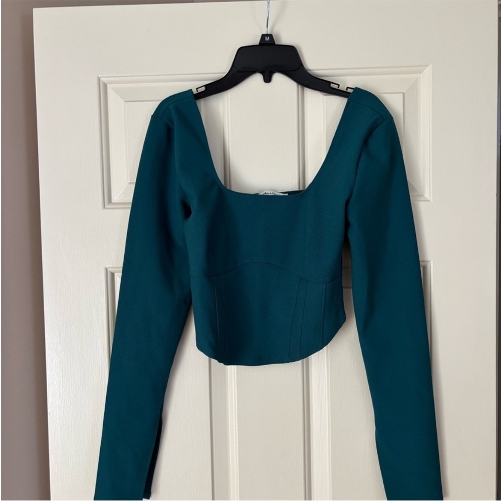 Abercrombie & Fitch NWOT Teal Cropped Long Sleeve Blouse Size Small